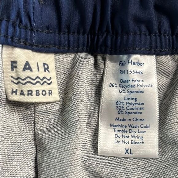 Fair Harbor Navy Swim Hybrid Shorts Mens XL - Picture 2 of 8